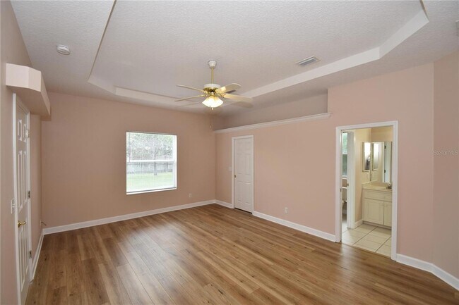 Building Photo - 33 Westridge Ln