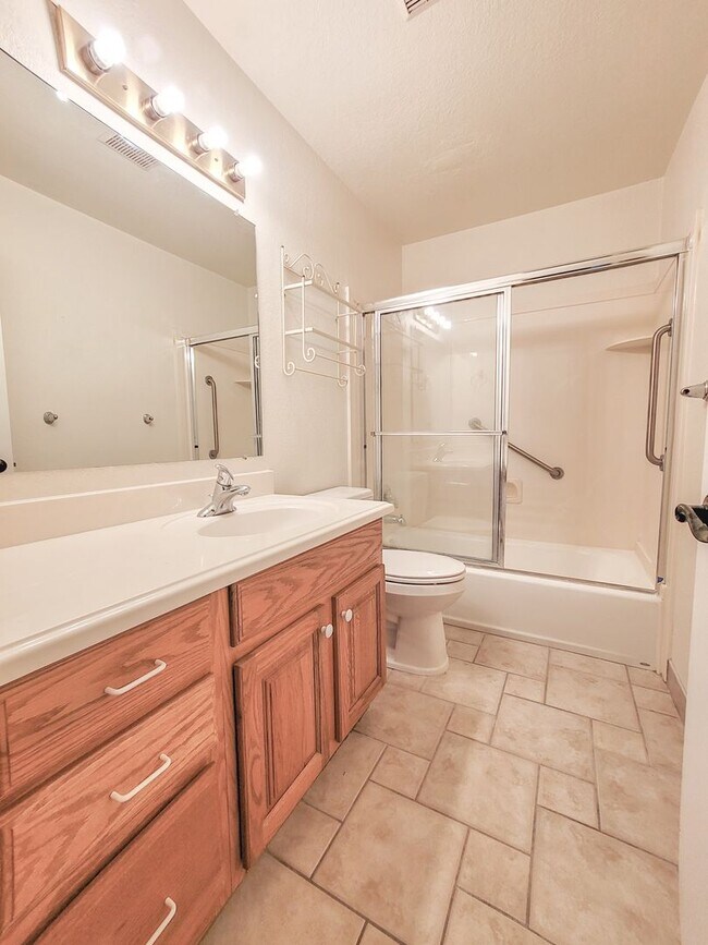 Building Photo - Partially Furnished 2 bedroom, 1 bathroom ...