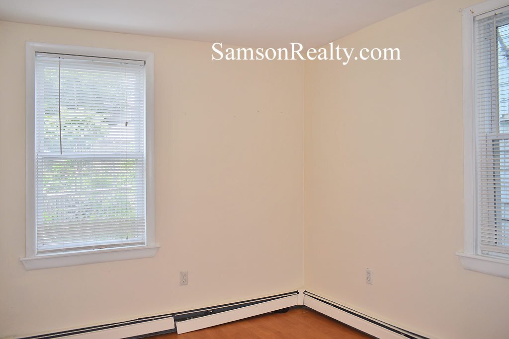 Building Photo - 108 Ives St