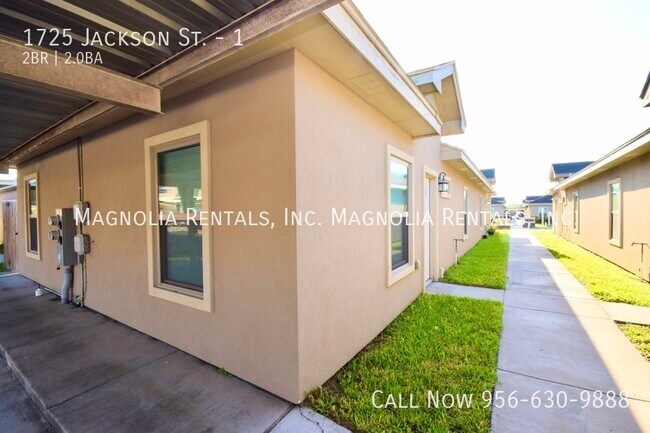 Building Photo - Weslaco Apartment for Rent - Westgate Vill...