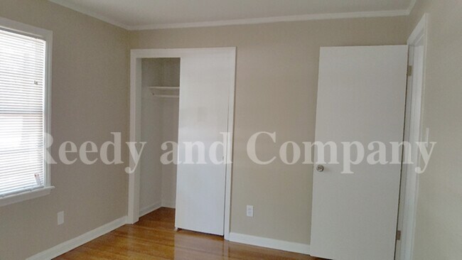 Building Photo - 4895 Quince Rd