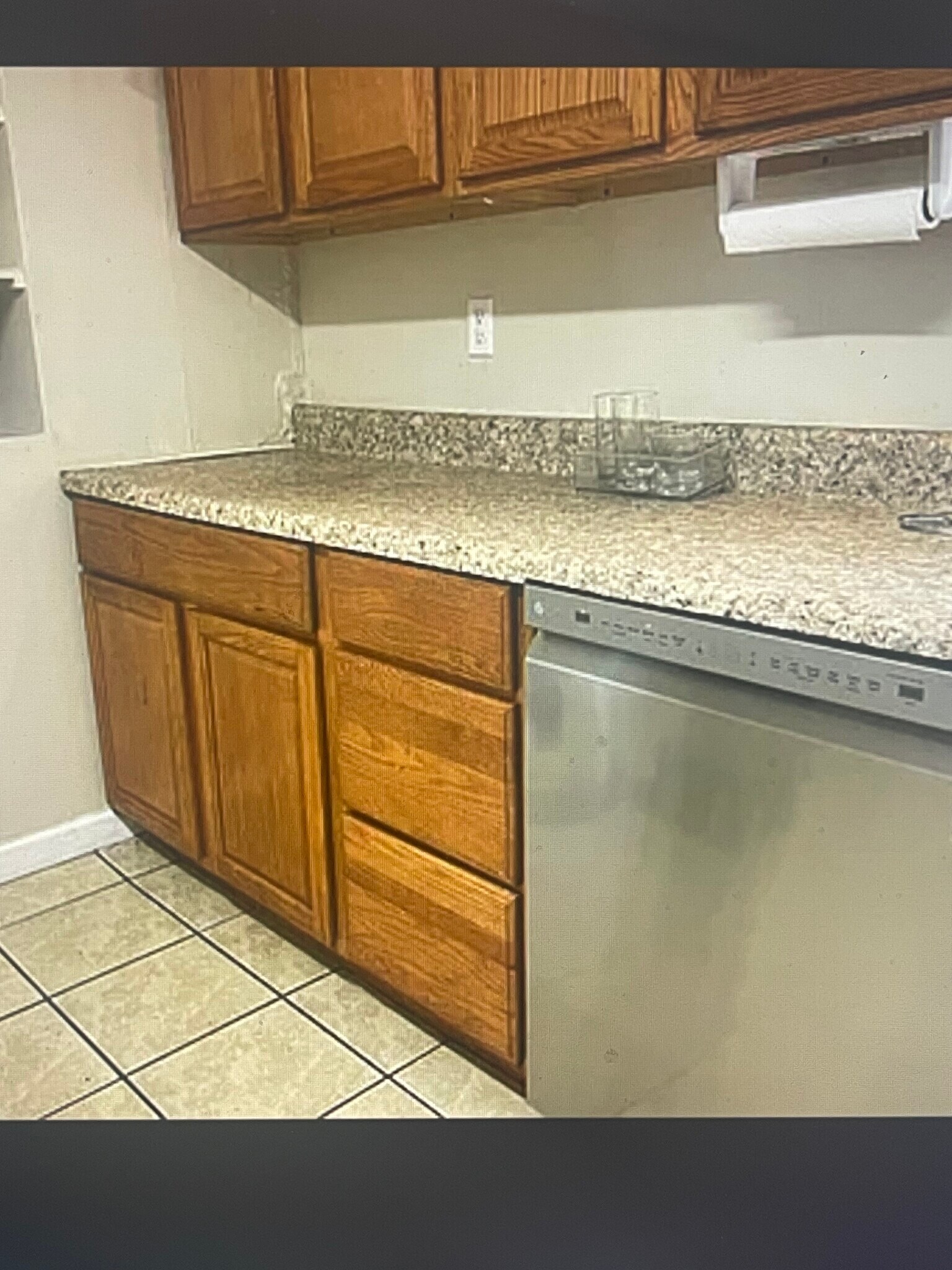 Building Photo - 1573 Mary St