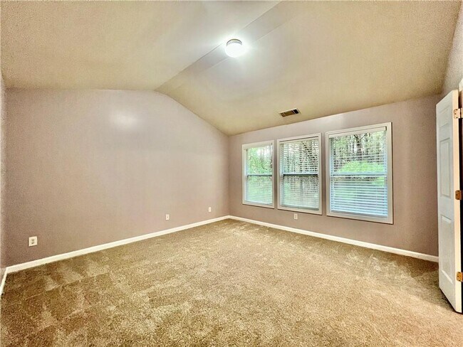 Building Photo - 1720 Rutland Pass Dr SE