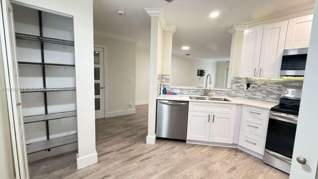 Building Photo - 1407 SW 48th Terrace