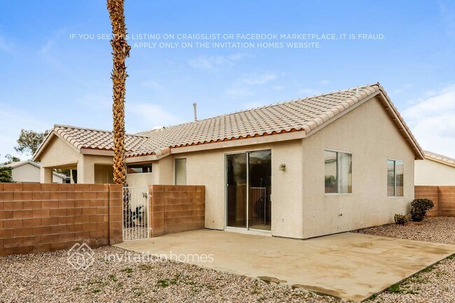 Building Photo - 534 Startop St