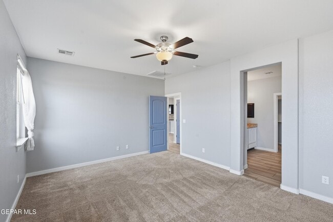Building Photo - 3917 Desert Bluff Dr