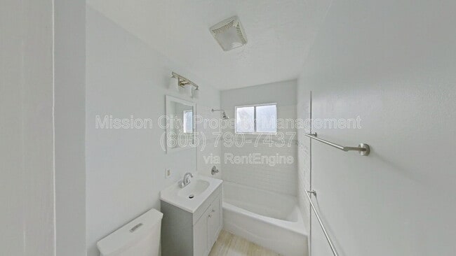 Building Photo - 721 Eucalyptus Ave