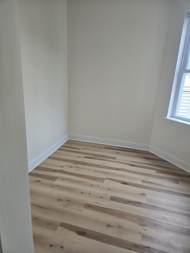 Building Photo - 406 N Felton St
