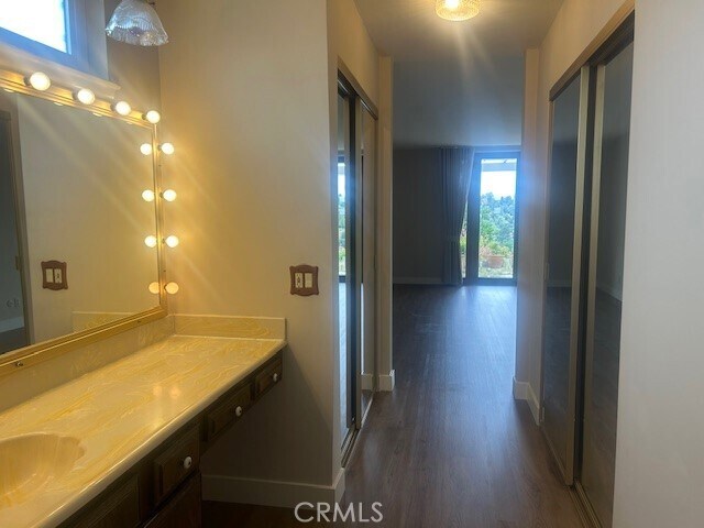 Building Photo - 14676 Deervale Pl