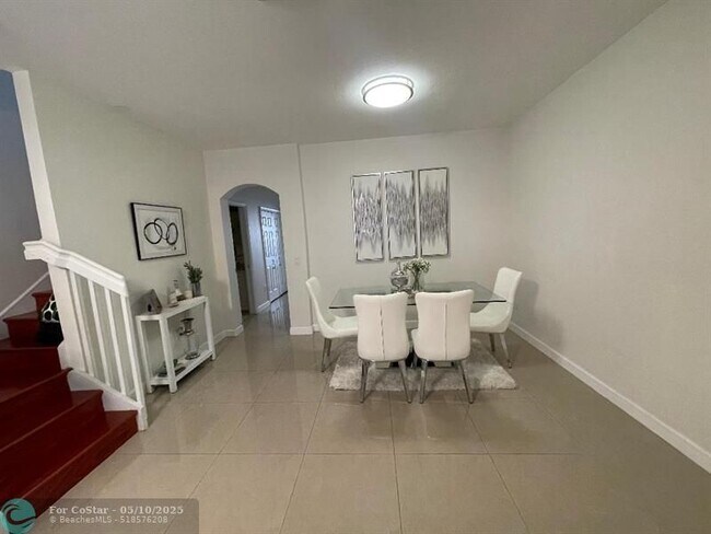 Building Photo - 4221 SW 157th Ave