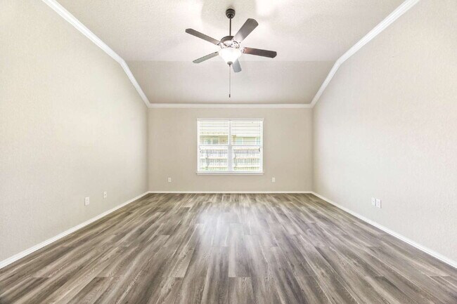 Building Photo - 209 Rawhide Way