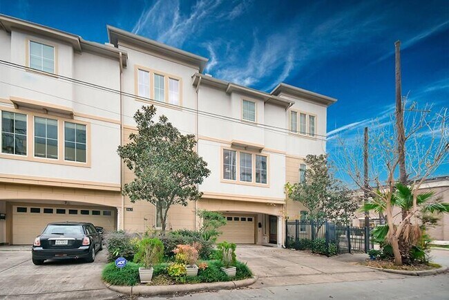 Building Photo - 845 Rosine St