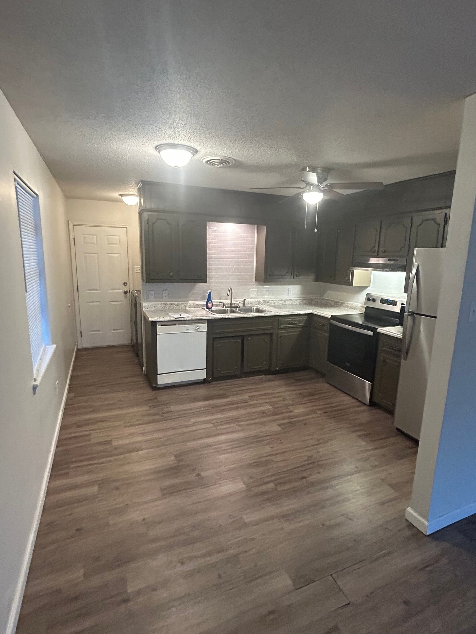 Building Photo - 3609 Barry Ave