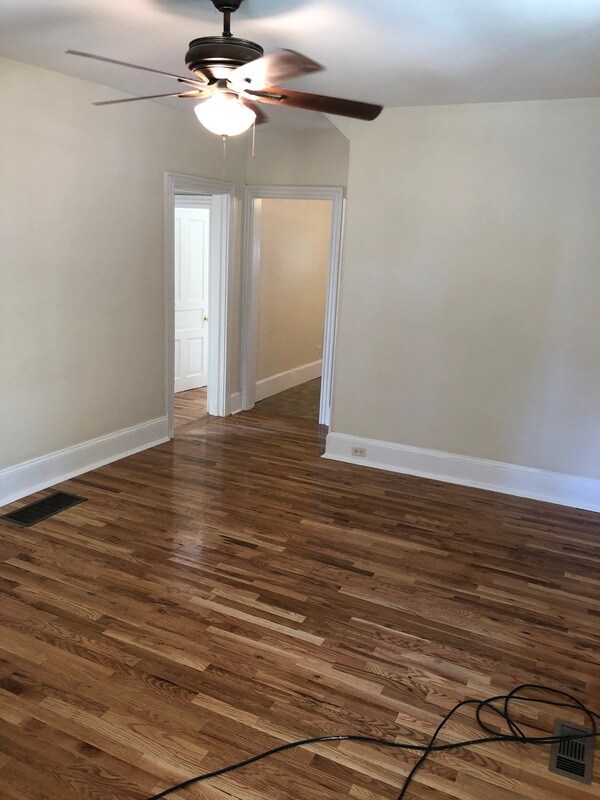 Building Photo - 20 Owen Ave