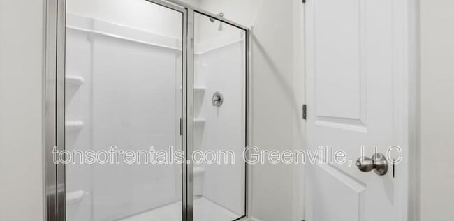 Building Photo - 777 Embark Cir