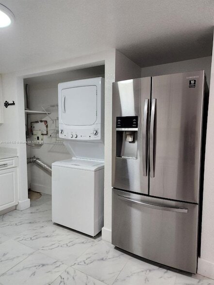 Building Photo - 5100 W 12th Ln