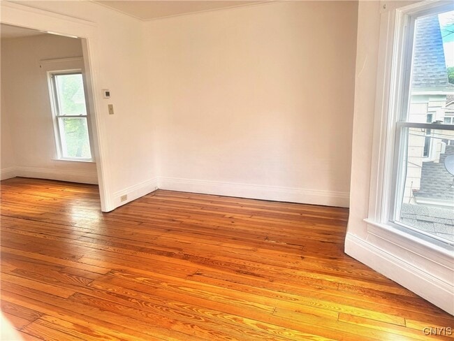 Building Photo - 126 Burnet Park Dr
