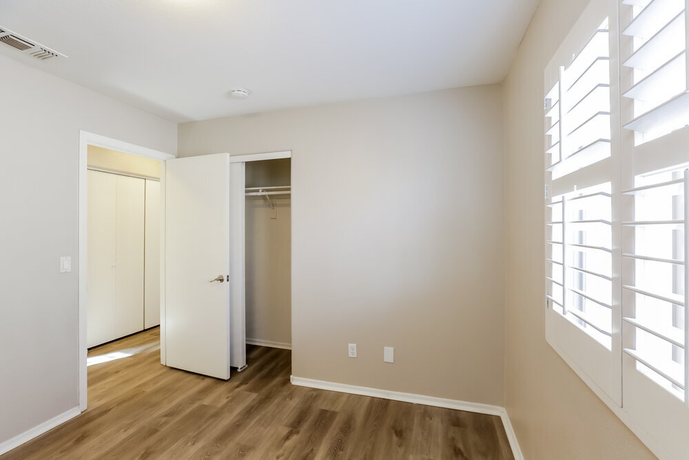 Building Photo - 8256 N 112th Ave