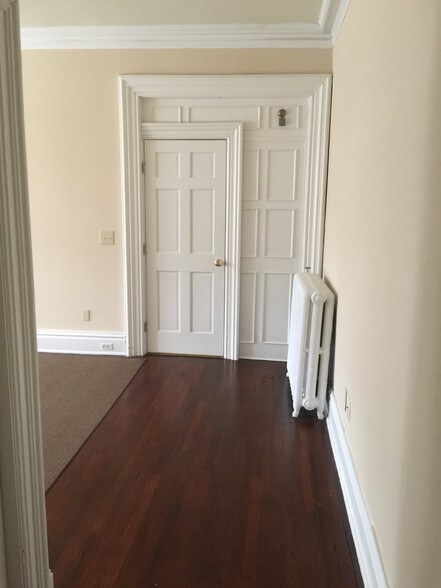 Building Photo - 149 Keyes Ave