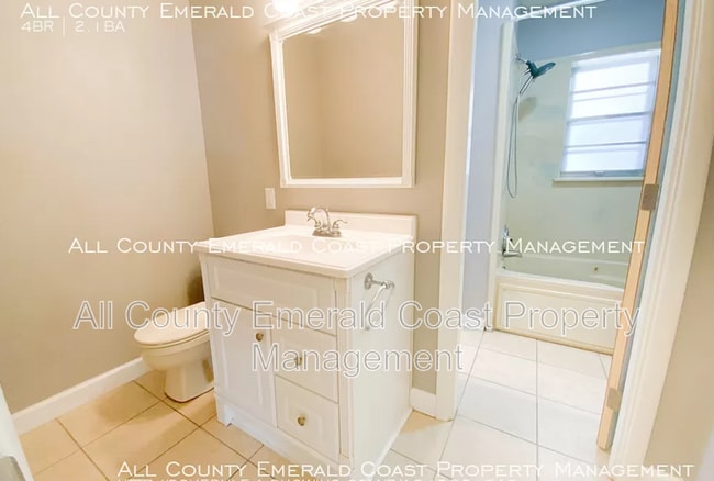 Building Photo - 521 Marlowe Dr