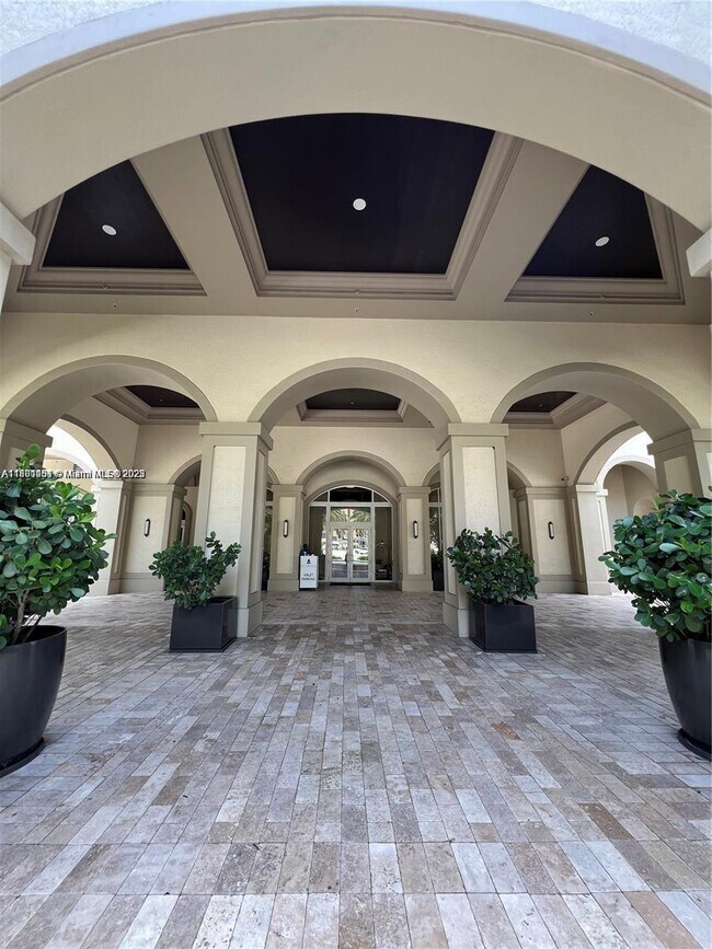 Building Photo - 550 Okeechobee Blvd