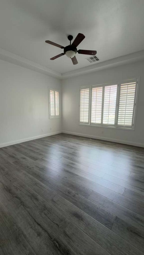 Building Photo - A Perfect Blend of Luxury, Comfort & Style