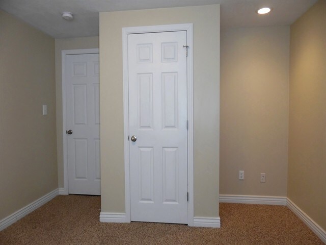 Building Photo - 1205 Princes Cir