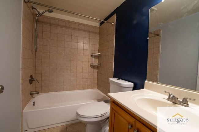 Building Photo - 1807 Westphal Pl