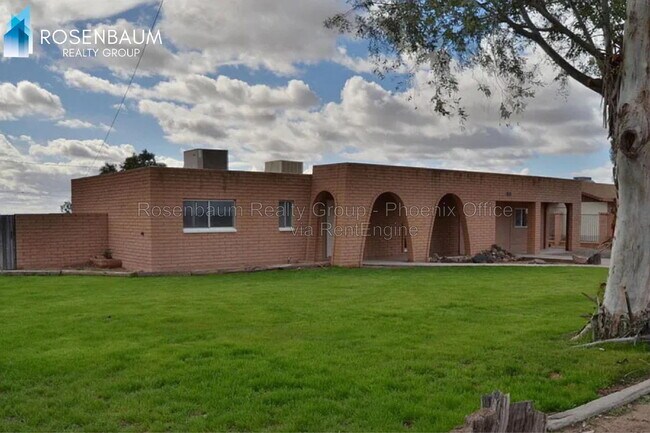 Building Photo - 931 W Martin Rd