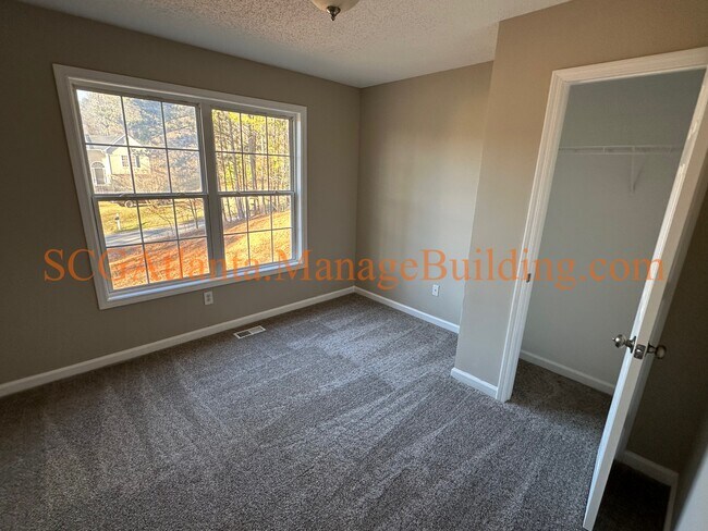 Building Photo - 100 Corn Crib Ct