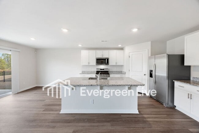 Building Photo - Coming Soon!