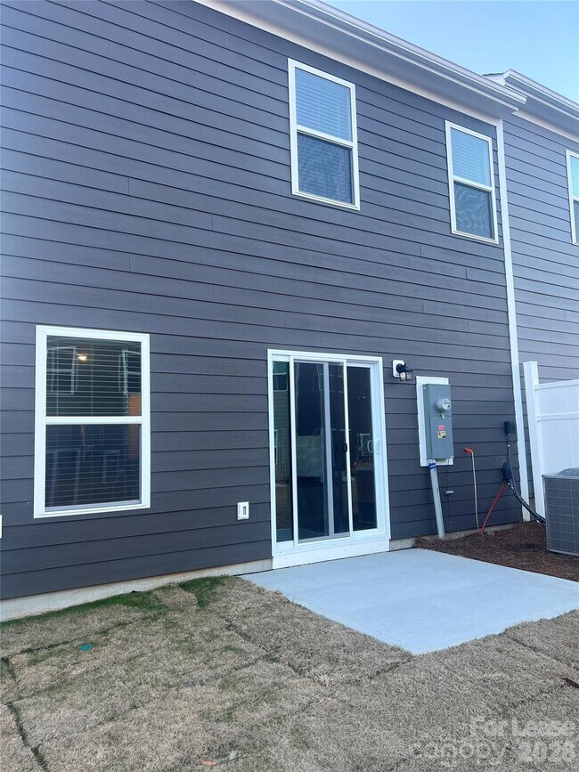 Building Photo - 7117 Bentz St