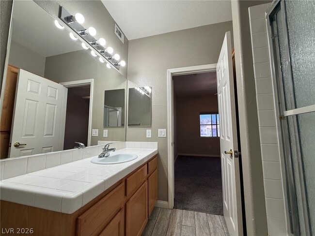 Building Photo - 2113 Echo Bay St