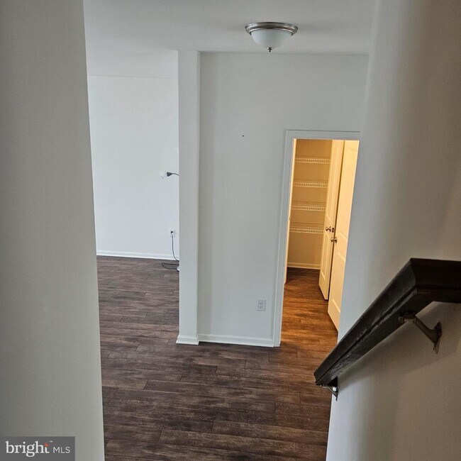 Building Photo - 76 Kramer Ct