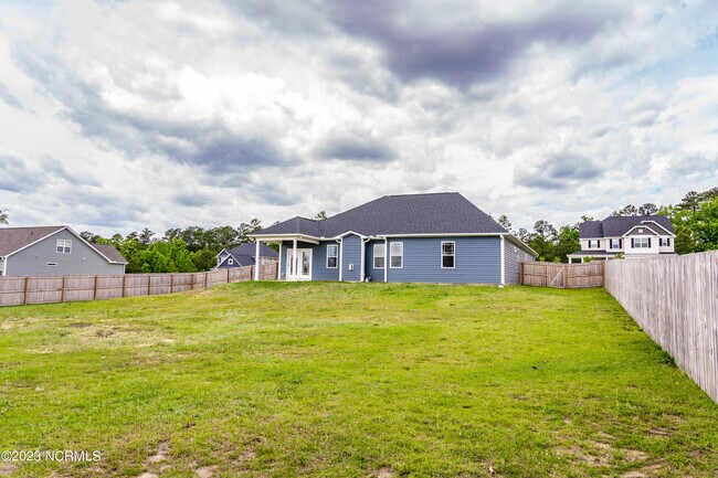 Building Photo - 176 Enfield Dr