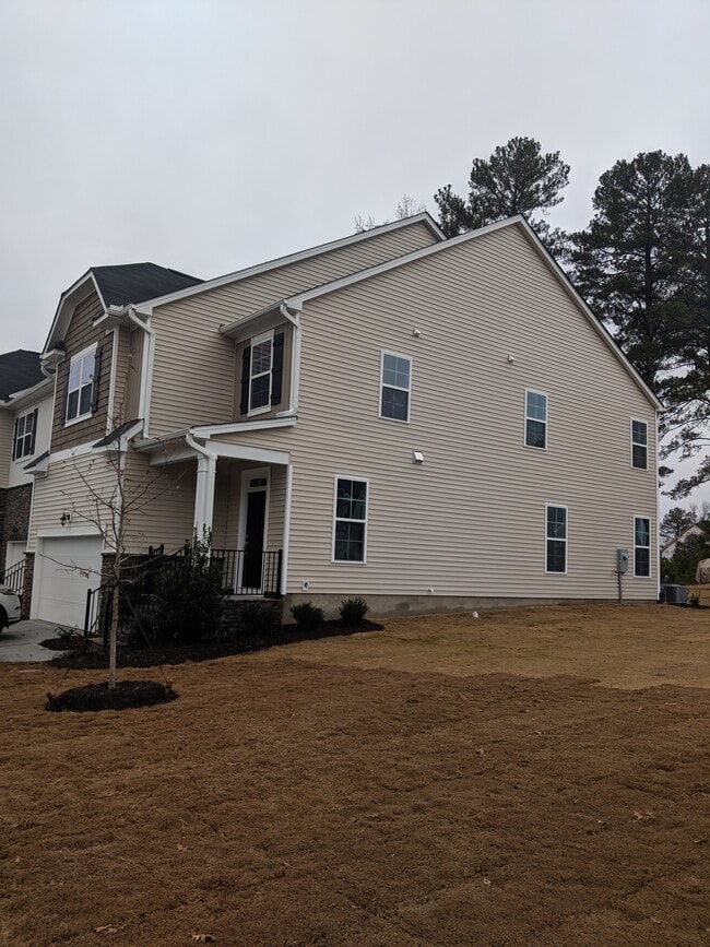 Building Photo - 1385 Southpoint Trail