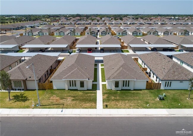 Building Photo - 33 Puffin Ave