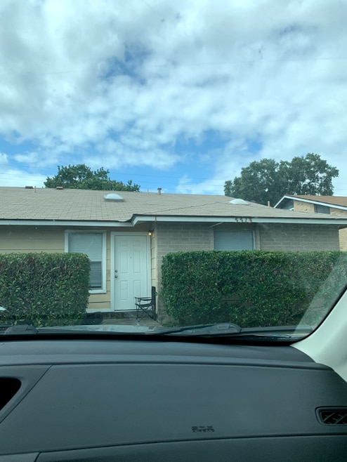 Building Photo - 5513 Lochmoor