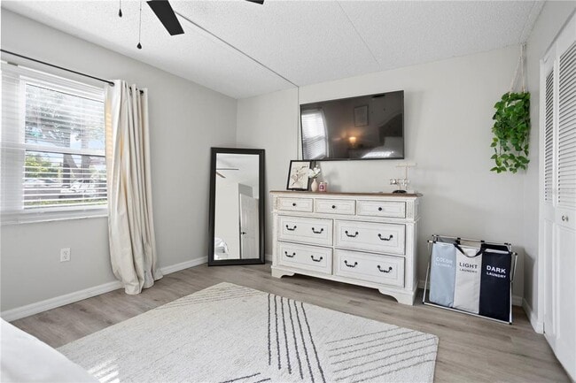 Building Photo - 1154 Paseo Del Sol