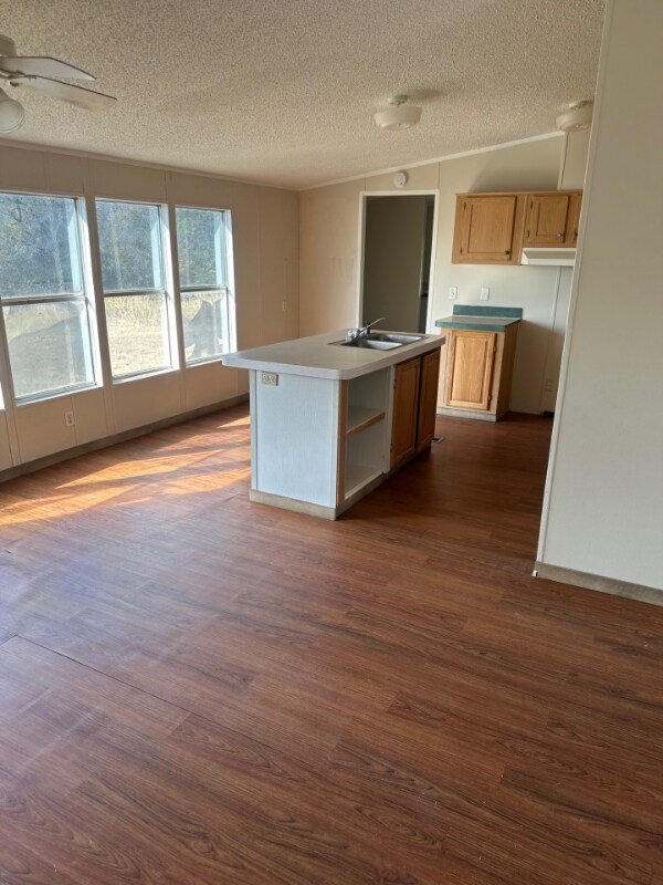 Building Photo - 16556 I-35