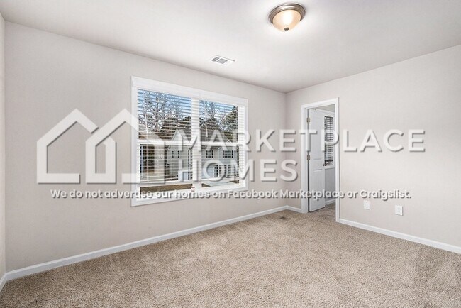 Building Photo - 217 W L Miller Dr