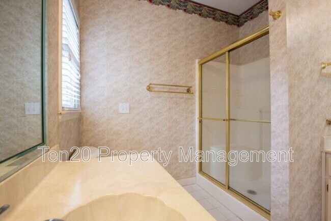 Building Photo - 4903 Champions Way