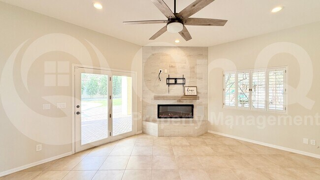 Building Photo - 10188 E Cortez Dr
