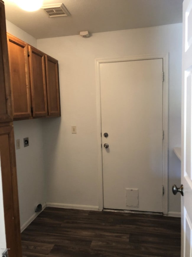 Building Photo - 5533 W Cholla St