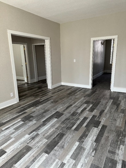 Building Photo - 1018 8th St S