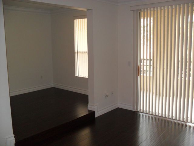 Building Photo - Meridian STUDIO Condo