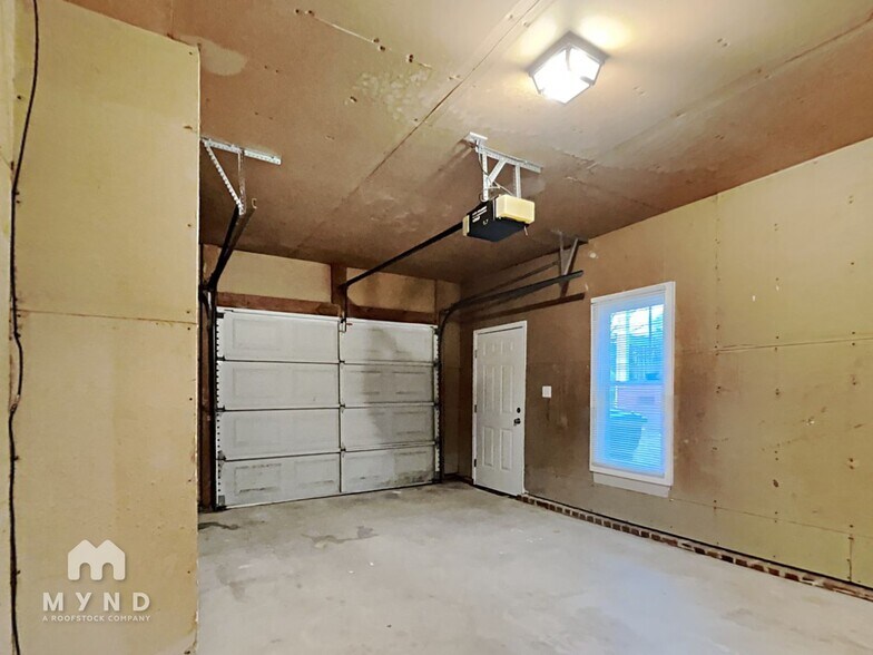 Building Photo - 4648 Forest Highland Dr