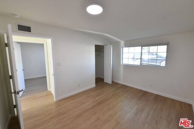 Building Photo - 3125 Jacinto Ave