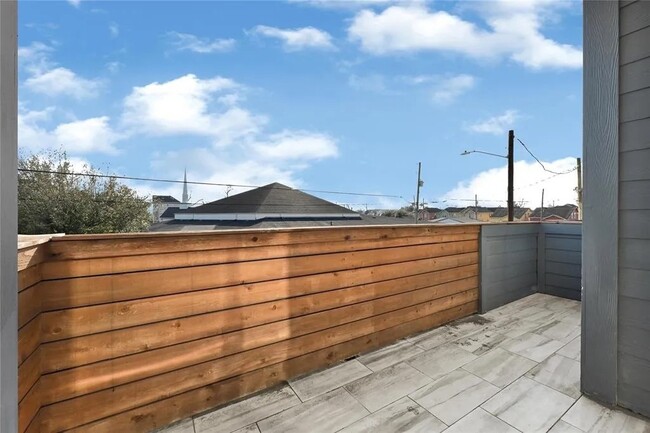 Building Photo - 4623 Cochran St