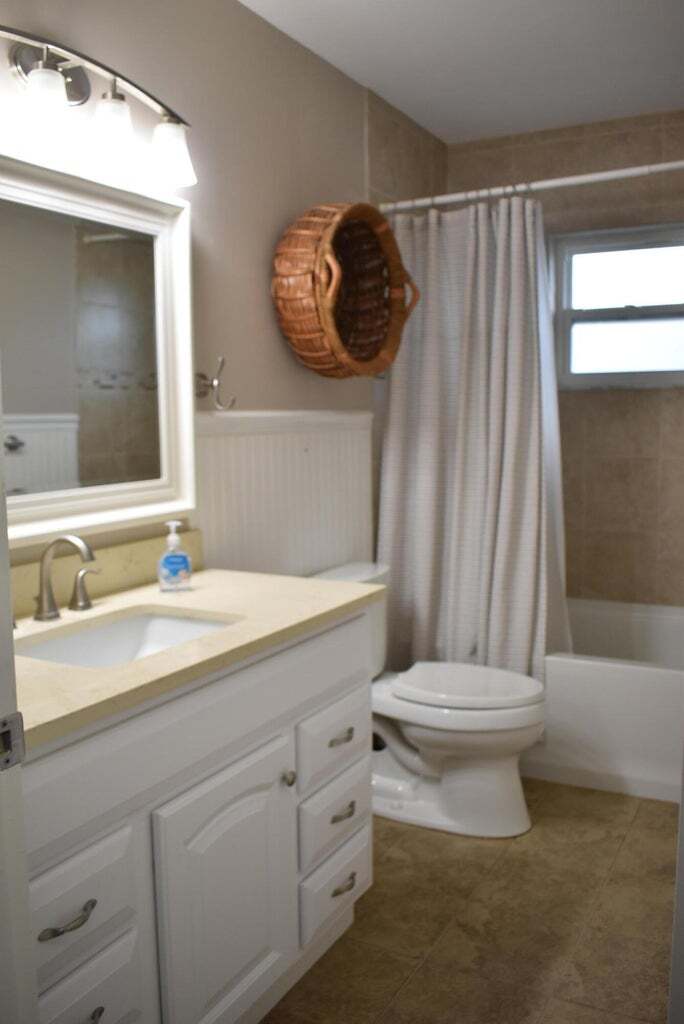 Building Photo - 826 Palama Way